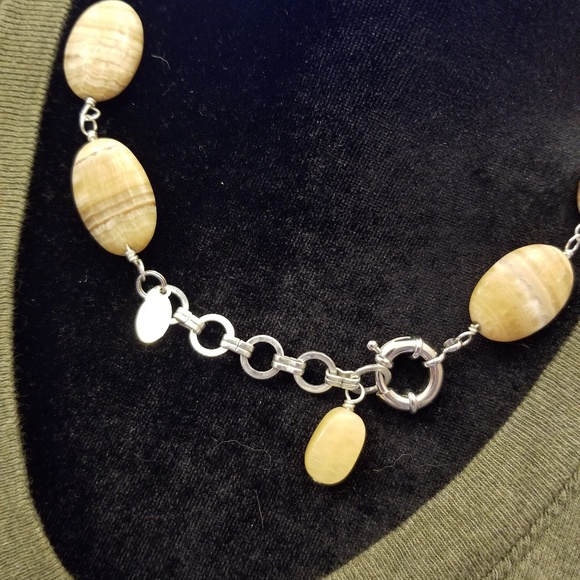 HANDMADE Stunning Agate Necklace! - Picture 7 of 7